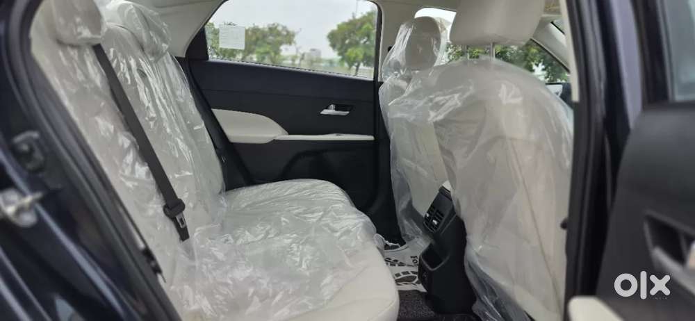 Hyundai Verna 1.5 S Petrol Mt, 2023, Petrol