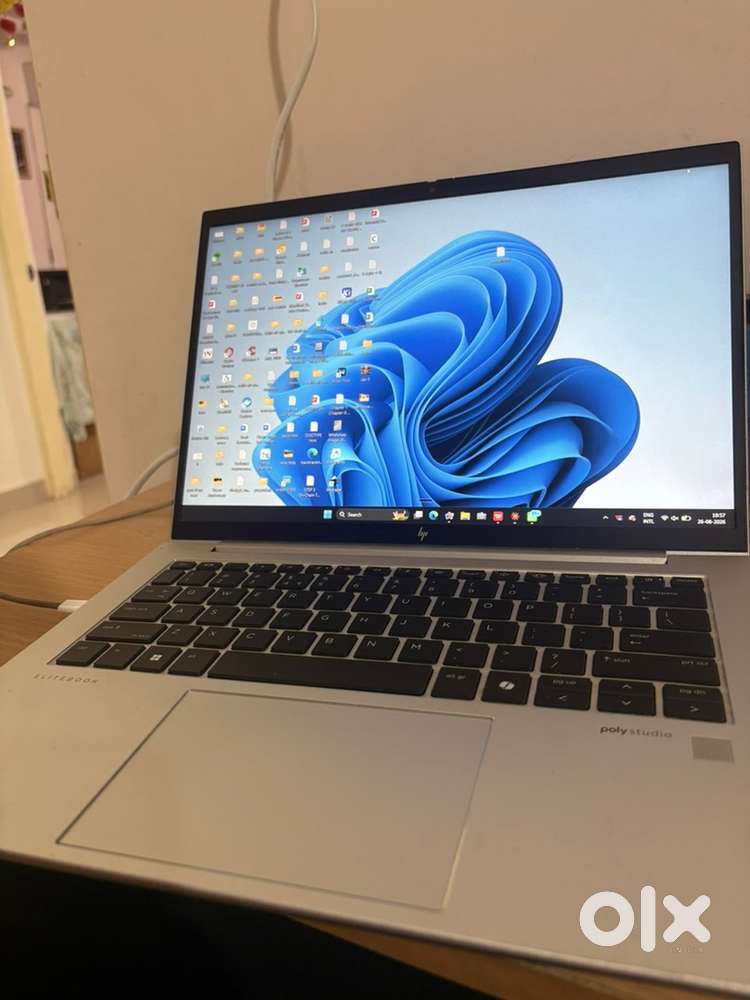 2 year old, works completely fine im buying a macbook