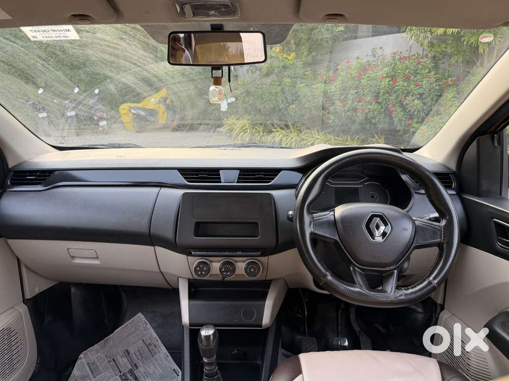 Renault Triber 1.0 Rxe, 2021, Petrol