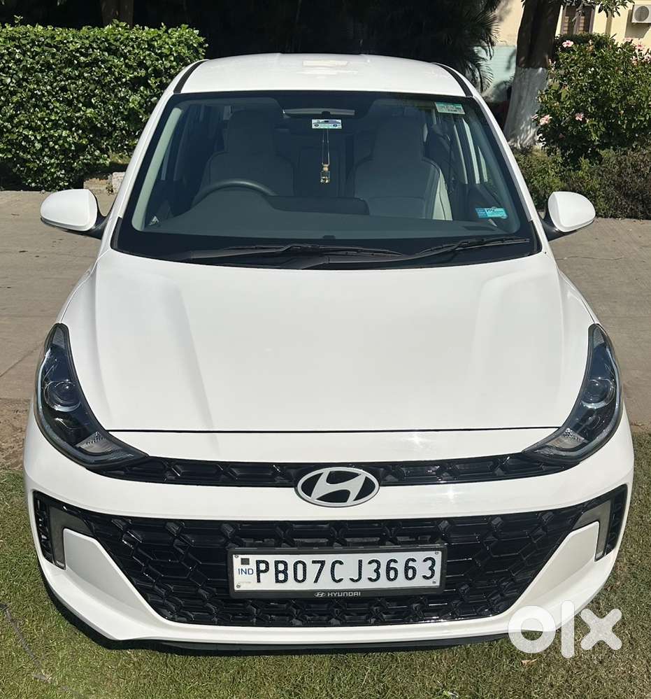 Hyundai Aura Petrol 2025 ( Automatic)