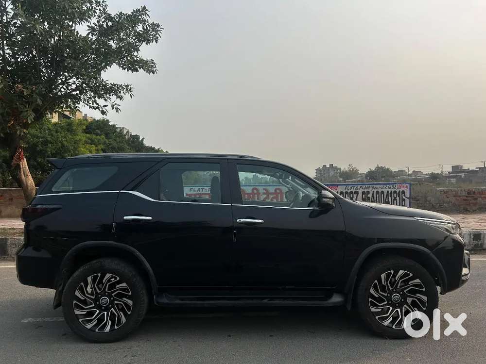 Toyota Fortuner 2.8 Diesel At (may 2023 Model) *mint Condition*