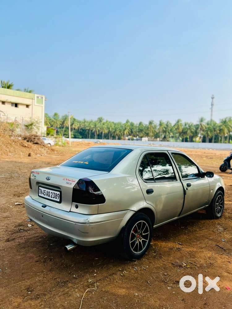 Ford Ikon 1.8 Zxi, 2010, Diesel