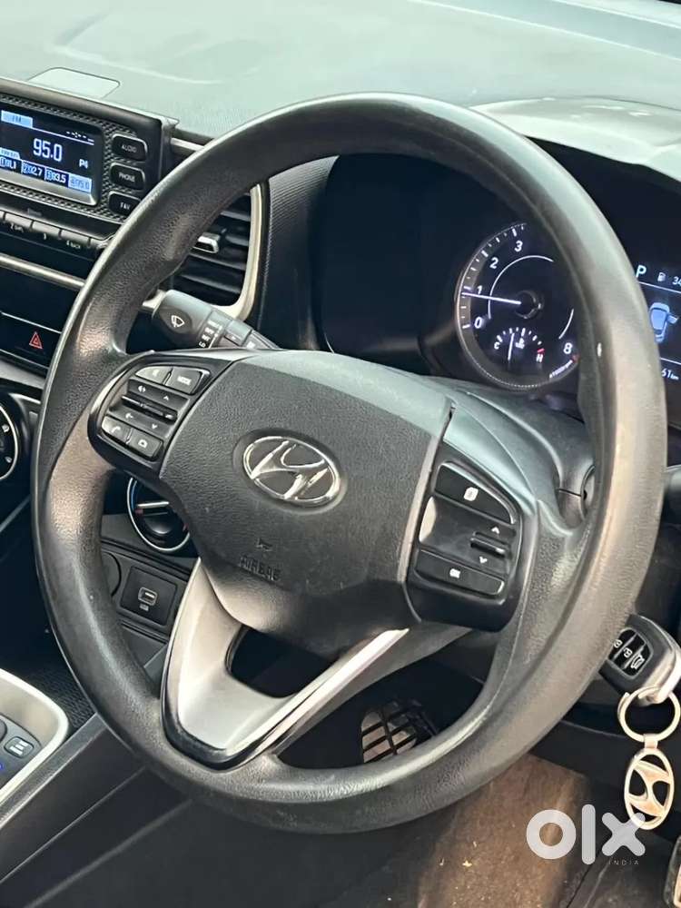 Hyundai Venue 1.0 S (o) Turbo Dct, 2019, Petrol