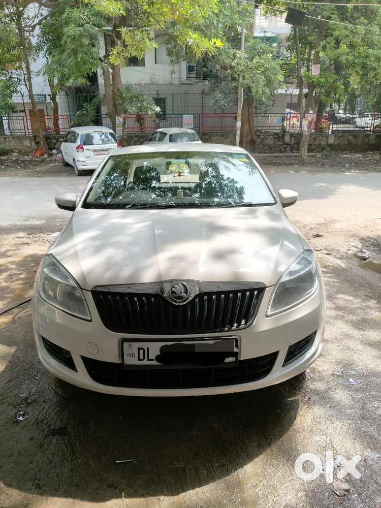 Skoda Rapid 2015 1.5 – Excellent Mileage & Power  Delhi Registered