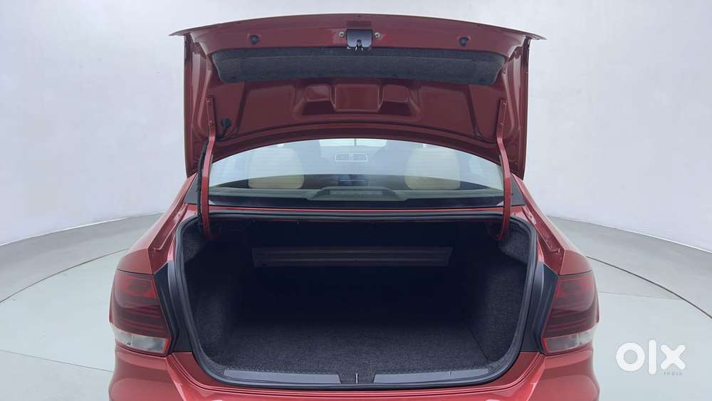 Volkswagen Vento 2010-2013 Petrol Highline At, 2020, Petrol