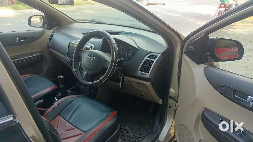Hyundai I20 Crdi Magna 2010 Model Car