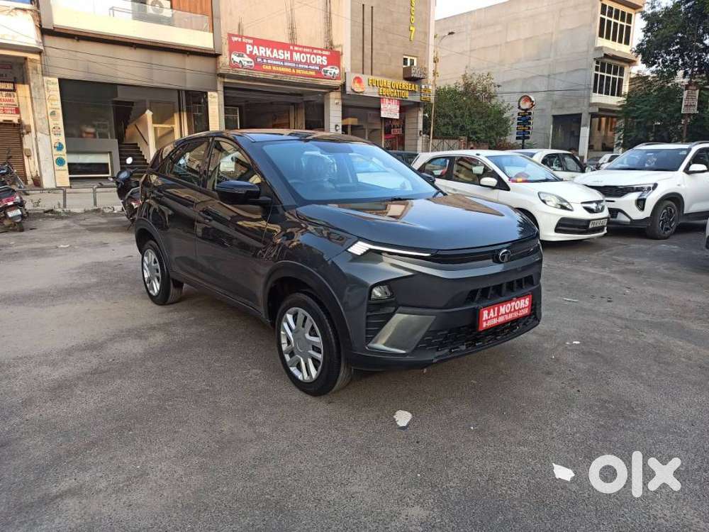Tata Nexon Smart Plus1.2 Revotron Petrol 5 Mt, 2024, Petrol