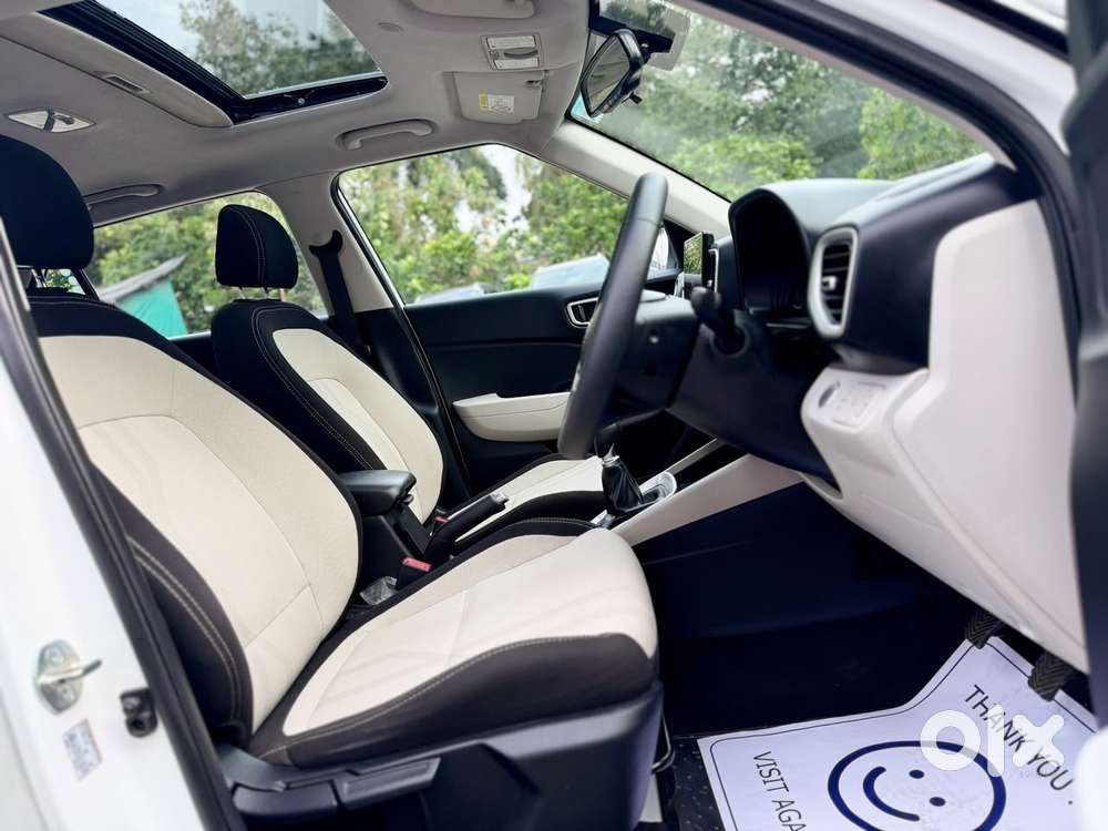 Hyundai Venue Sx Mt, 2024, Petrol