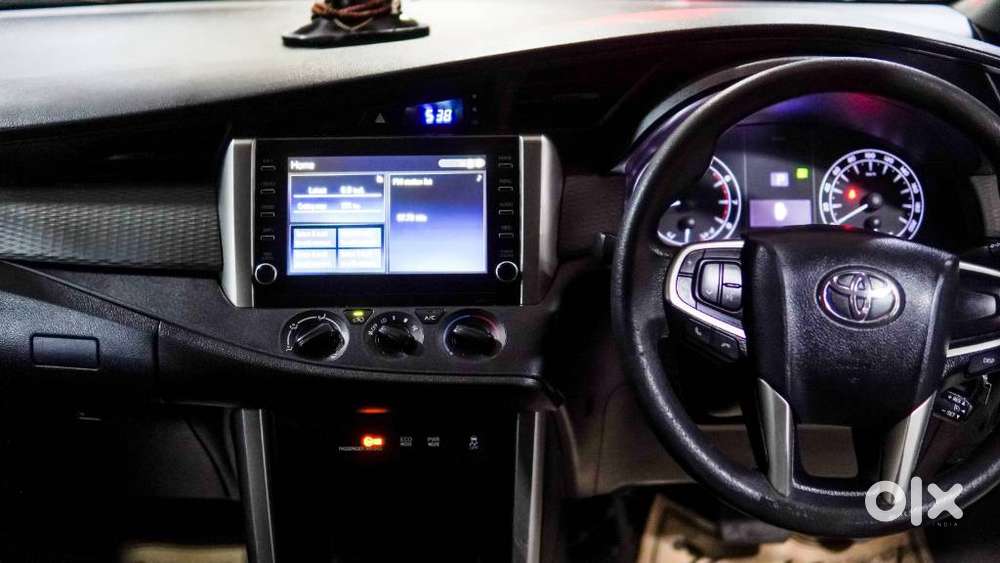 Toyota Innova Crysta