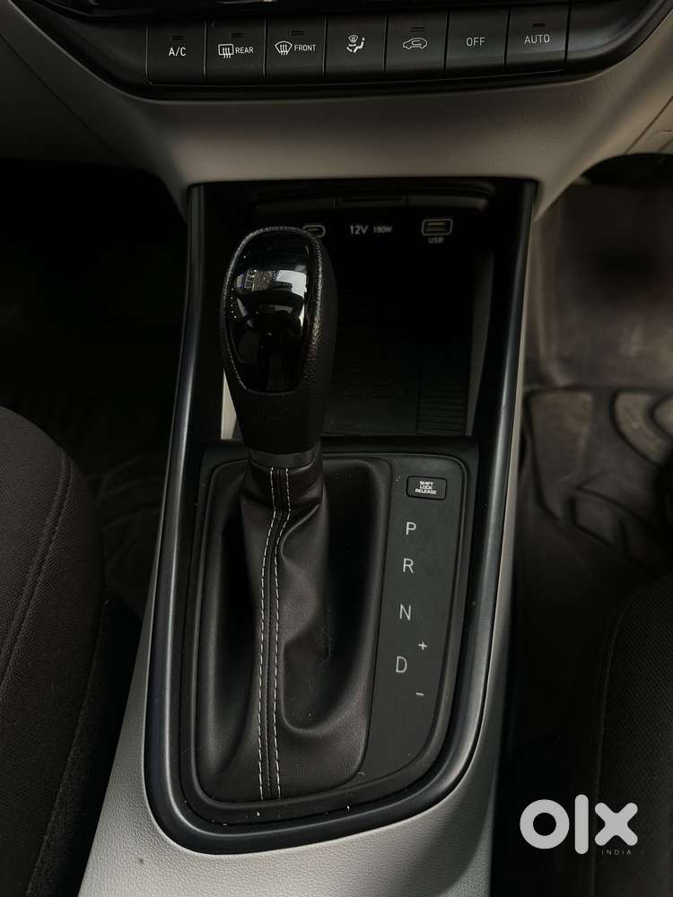 Hyundai I20 Sportz 1.2 Ivt, 2024, Petrol