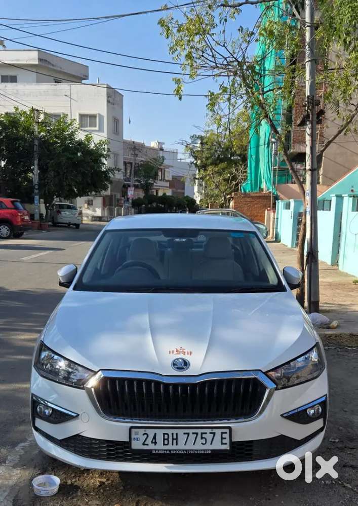 Skoda Slavia 2024 Petrol Well Maintained