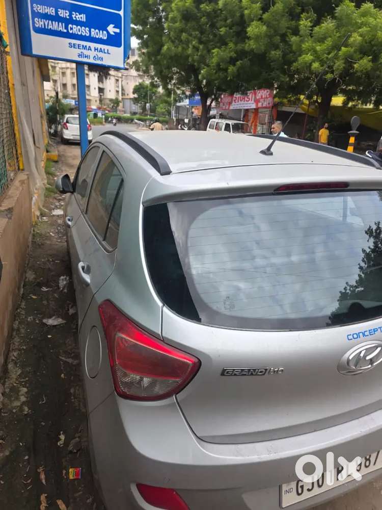 Hyundai Grand I10 Sportz 2015