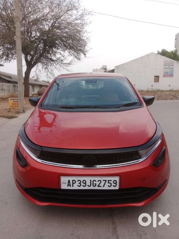 Tata Altroz 1.2 Xe, 2021, Petrol