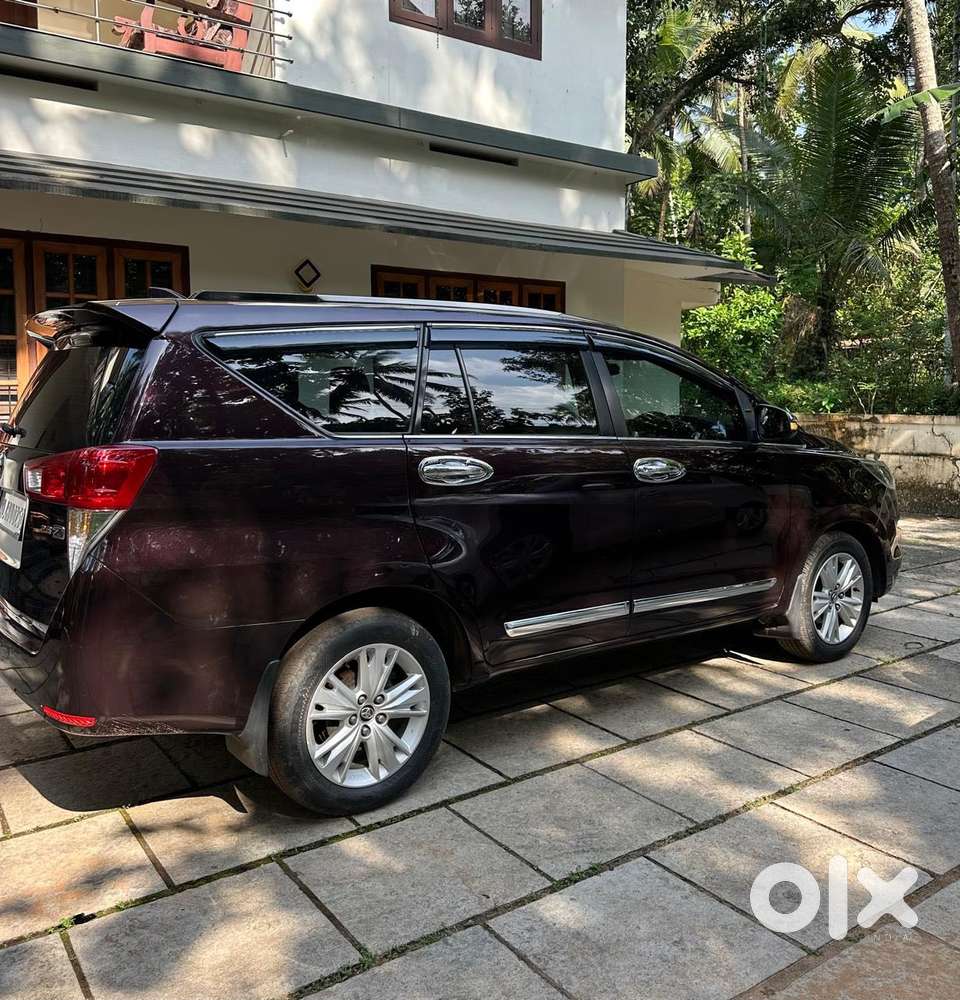 Toyota Innova Crysta 2.8 Zx At, 2016, Diesel
