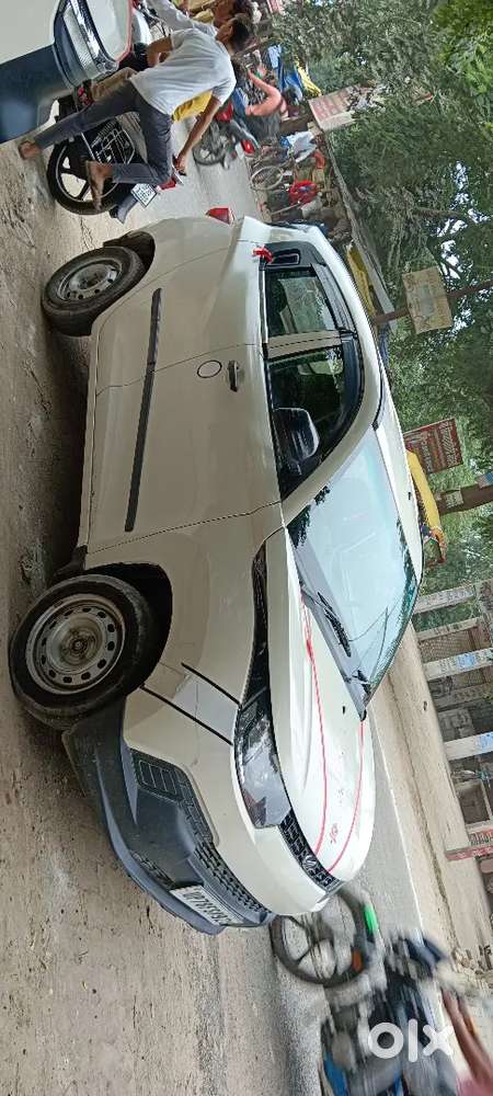Mahindra Kuv 100 2019