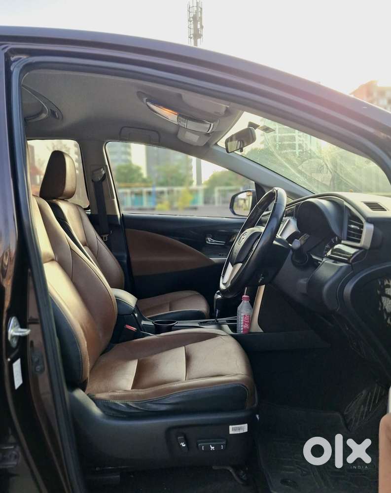 Toyota Innova Crysta 2.8z Automatic, 2017, Diesel