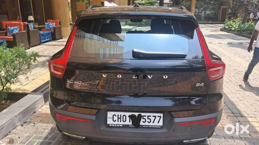 Volvo Xc40 Showroom Condition  Only 2150 Kms Run