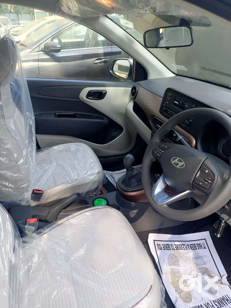 New Hyundai Aura Car Kam Sa Kam Downpymant Par Finance Kar Ka