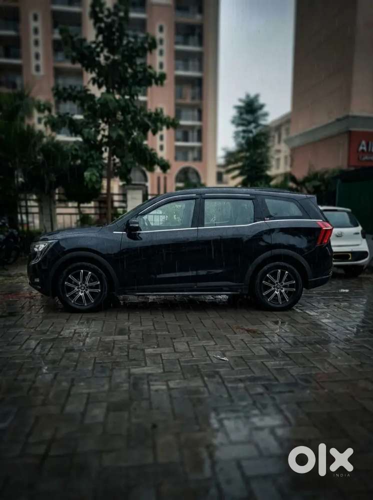 Mahindra Xuv700 Ax7 2024