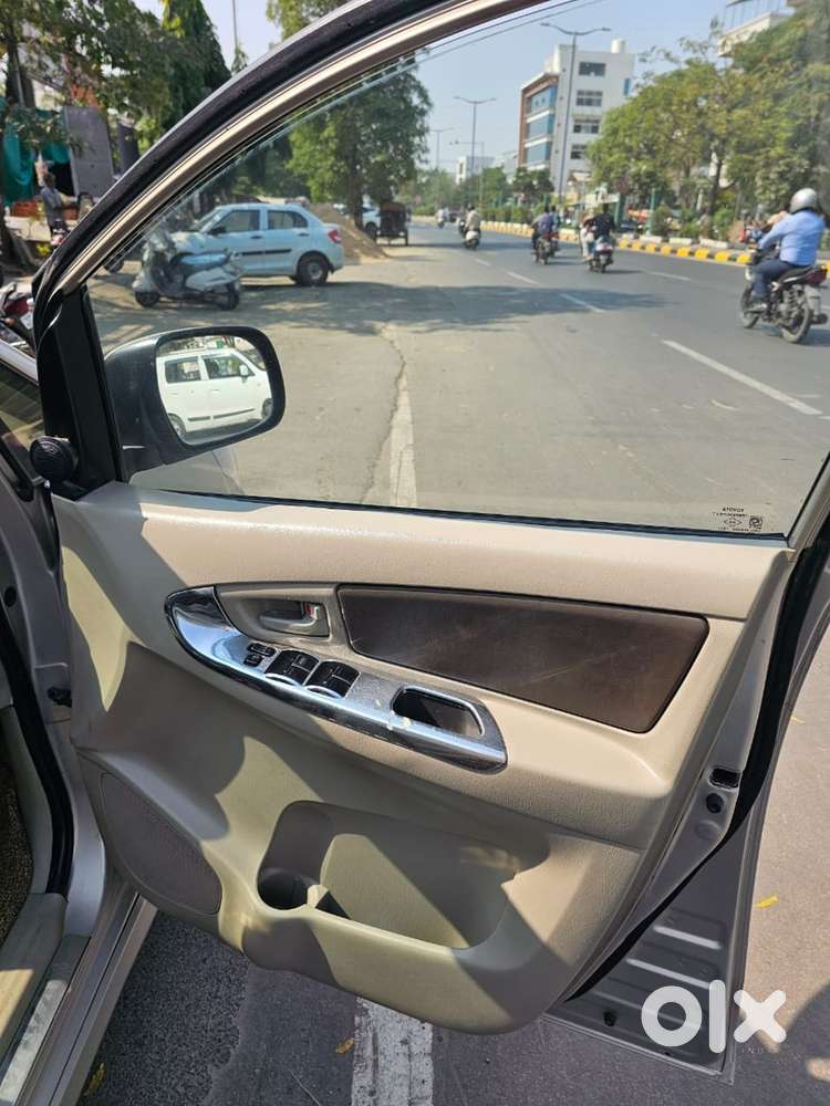 Toyota Innova 2014 Diesel Well Maintained