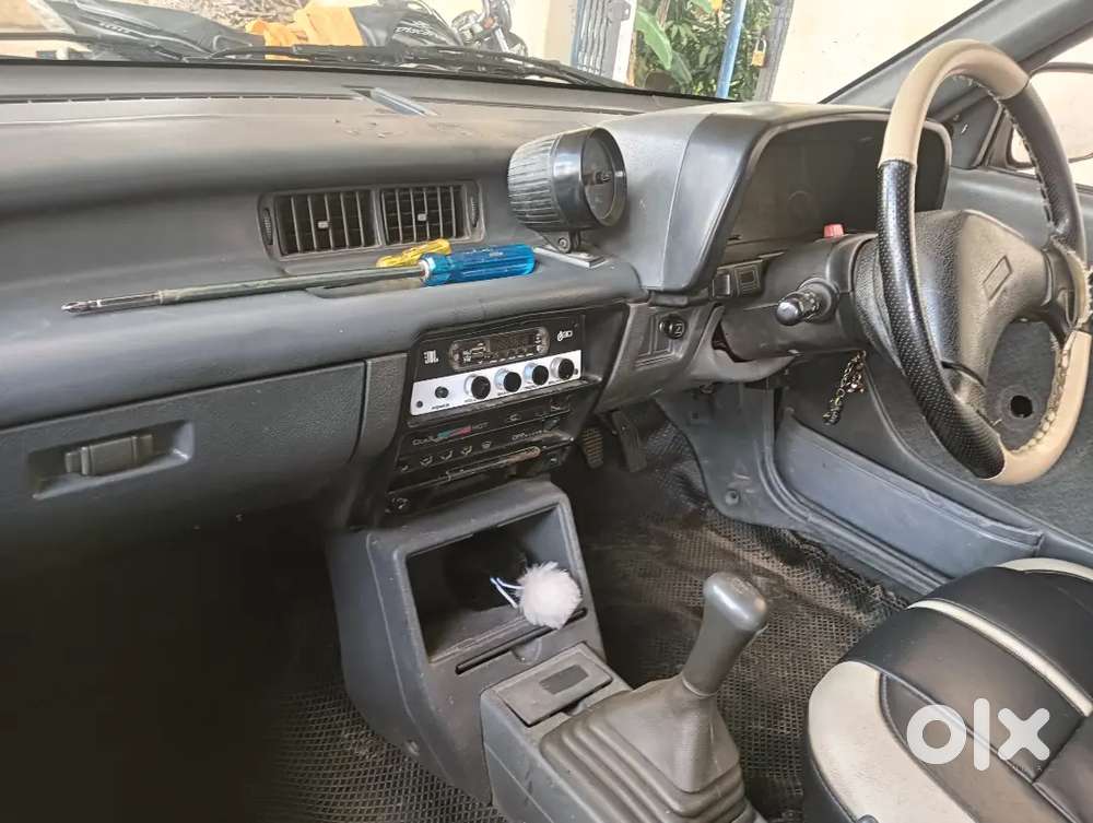 Maruti Suzuki Esteem 1995