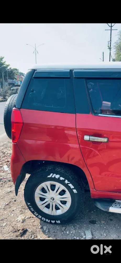 Mahindra Tuv 300