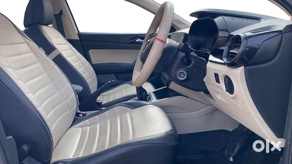Skoda Slavia 1.0 Ambition Tsi At, 2024, Petrol