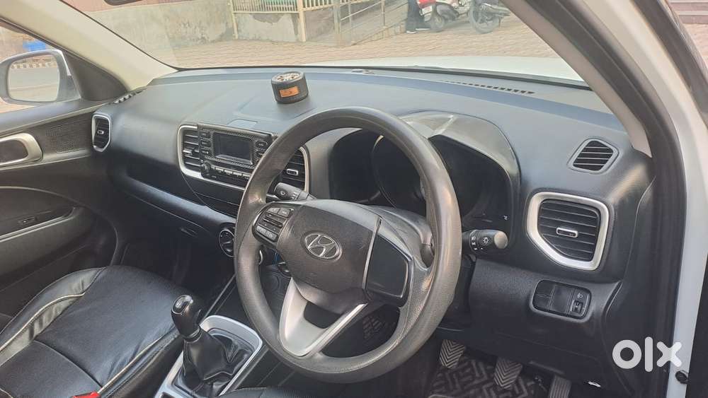 Hyundai Venue S 1.2 Petrol, 2021, Petrol