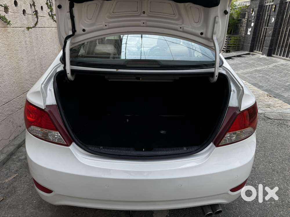 Hyundai Fluidic Verna 1.6 Vtvt Sx, 2014, Petrol