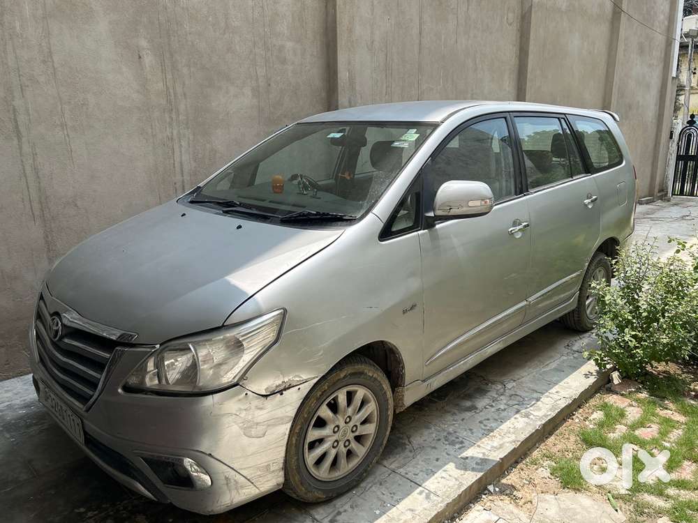 Toyota Innova Diesel 2015