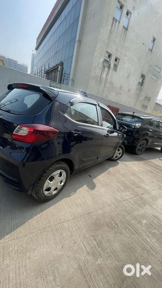 Want To Sell Tata Tiago Xt(o) In 3.95lakh