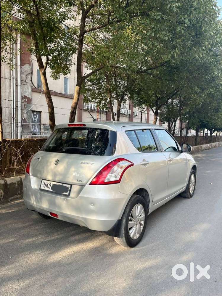 Maruti Suzuki Swift Vvt Zxi, 2017, Petrol