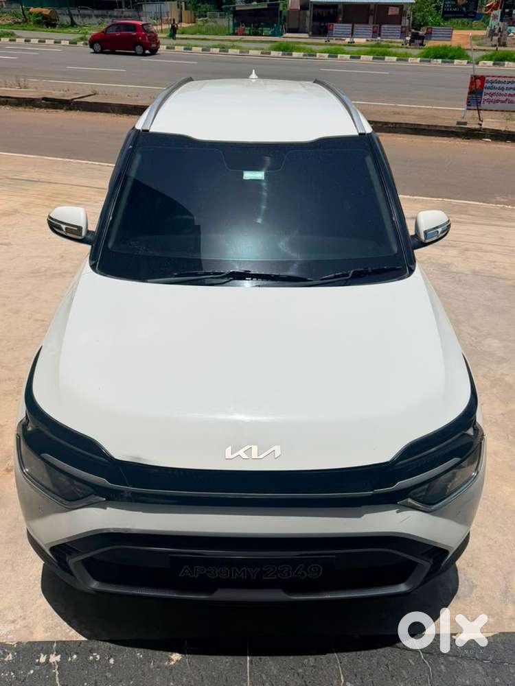 Kia Carens Petrol 2022