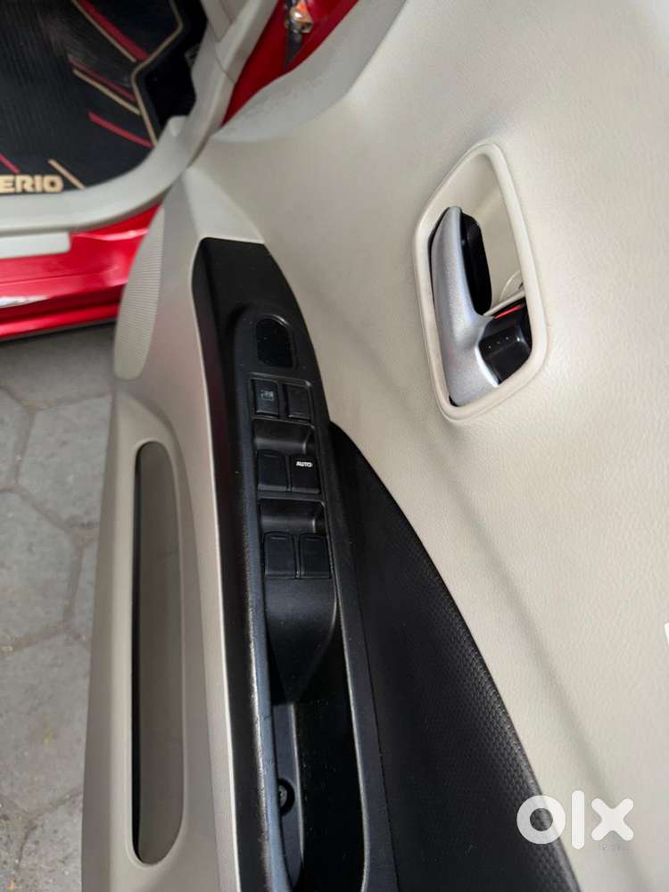 Maruti Suzuki Celerio 1.0 Vxi Amt, 2016, Petrol