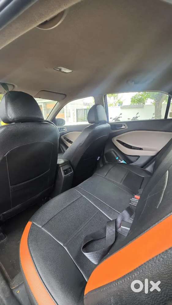 Hyundai I20 Top Model At  Low Km  Lady Driven