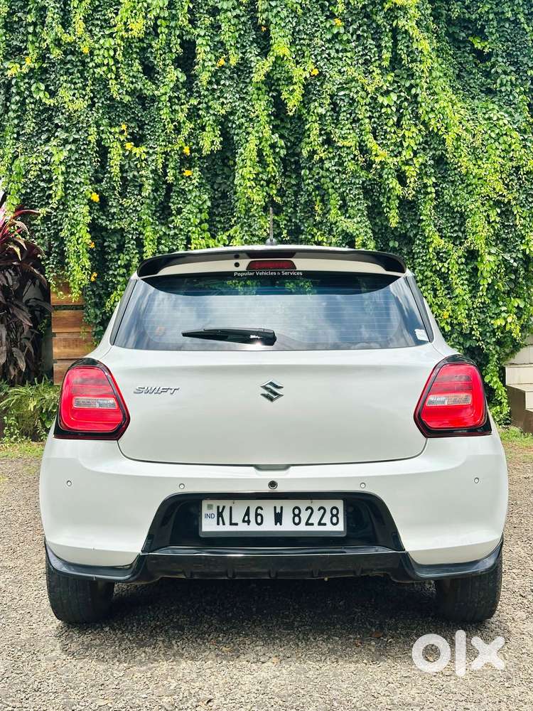 Maruti Suzuki Swift 1.3 Zxi, 2021, Petrol