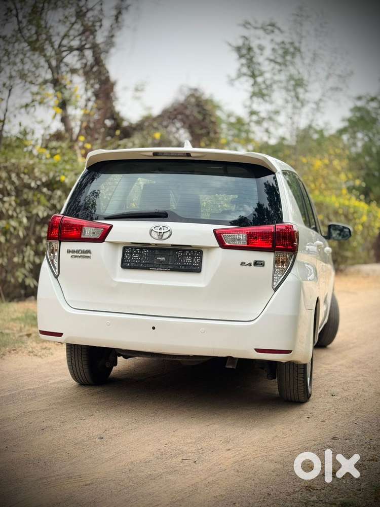 Toyota Innova Crysta 2.4 G Mt 7 Str, 2018, Diesel