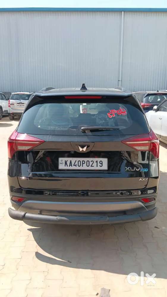 Mahindra Xuv700 Petrol 2025