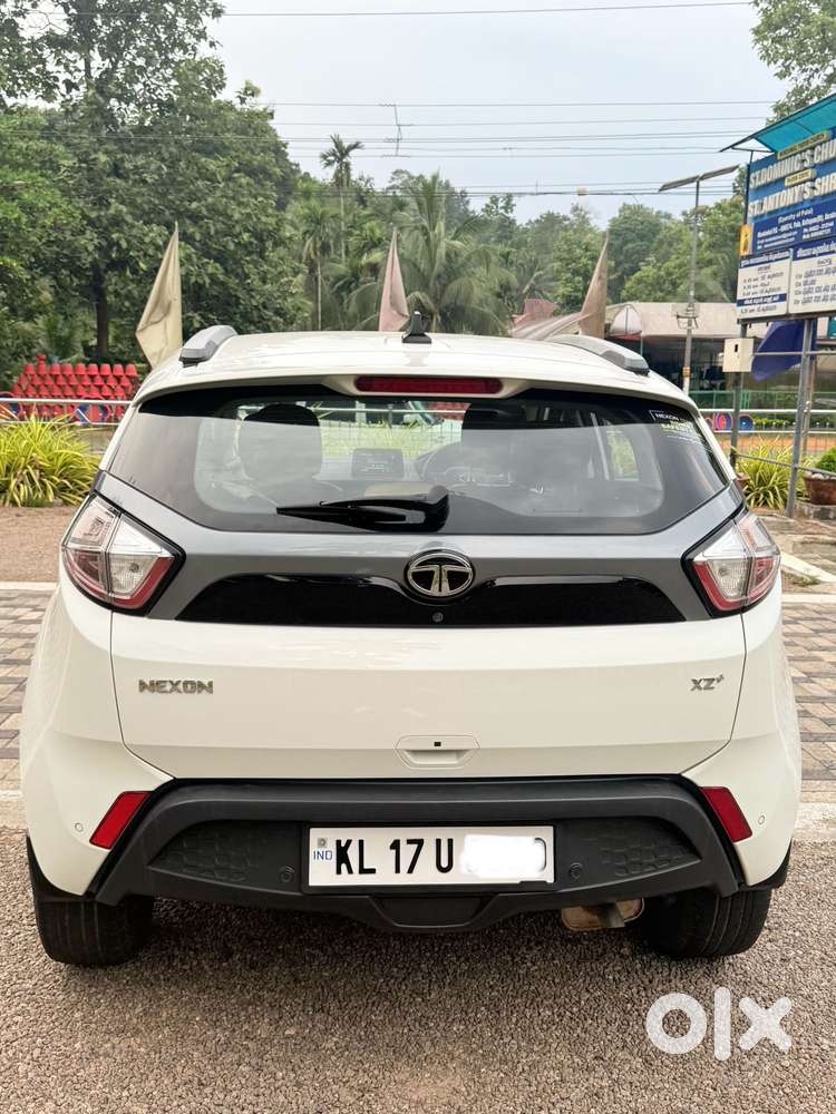 Tata Nexon 1.2 Revotron Xz Plus (s), 2019, Petrol