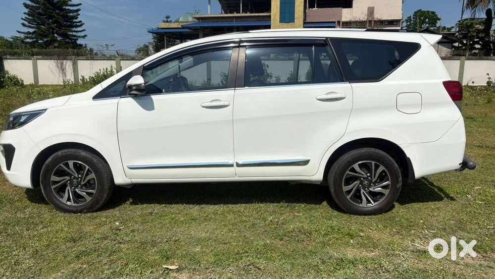Toyota Innova Crysta 2022