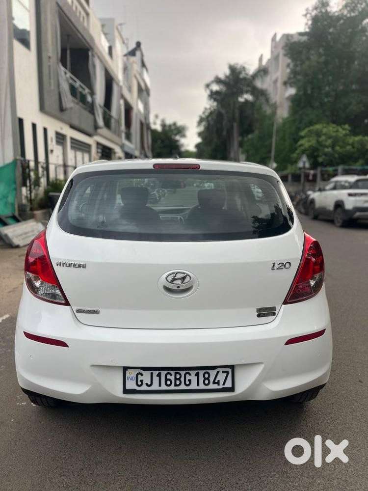 Hyundai I20 Sportz 1.4 Crdi 6 Speed Bs-iv, 2014, Diesel