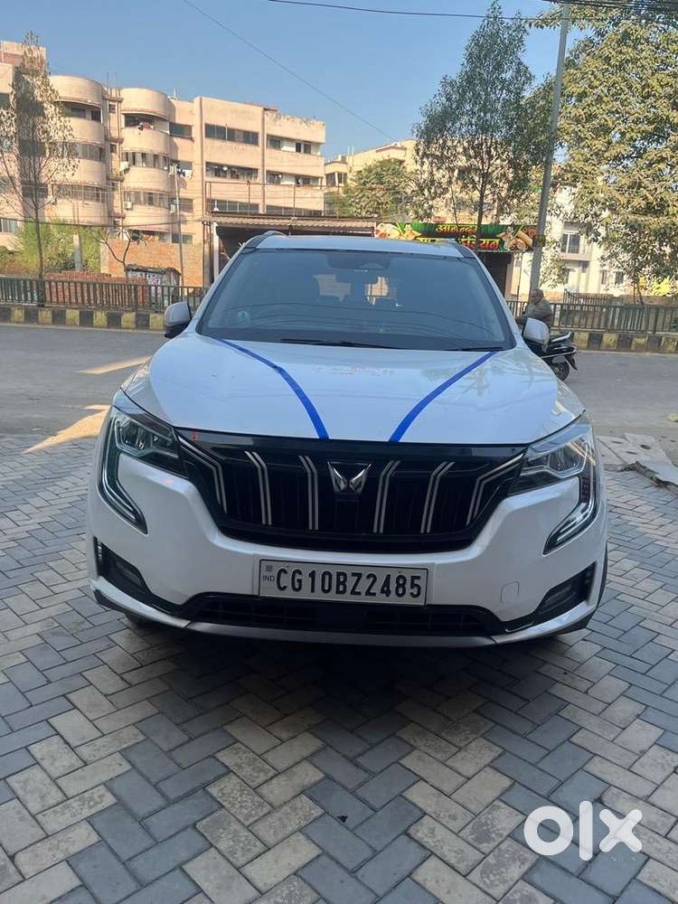 Mahindra Xuv700 2025 Diesel Well Maintained