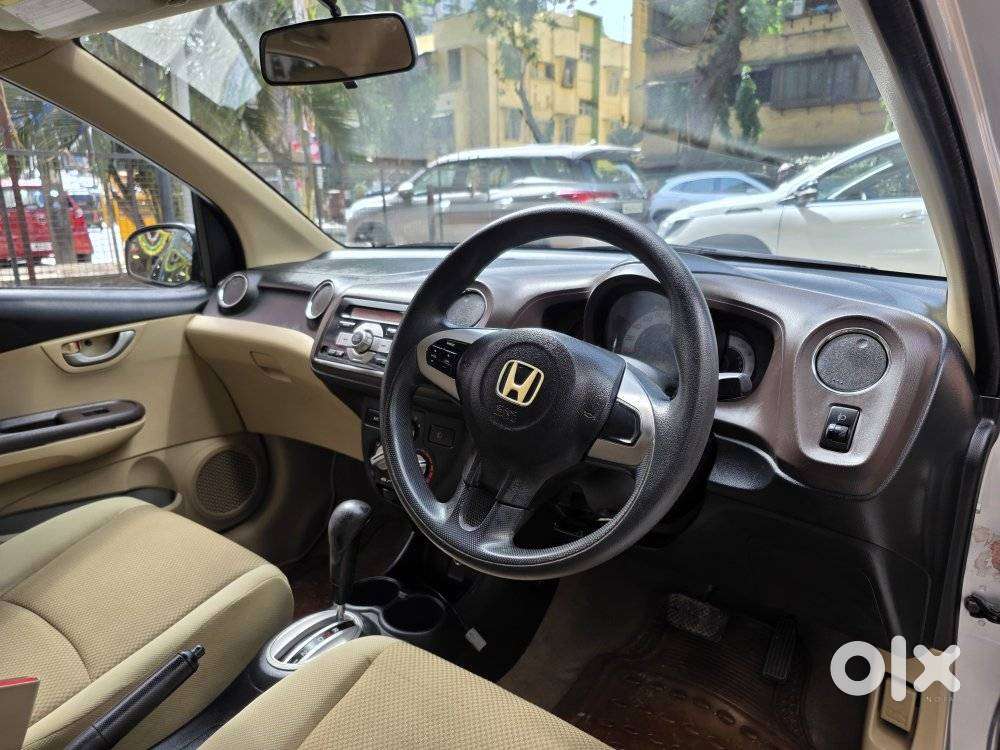Honda Brio V Automatic, 2012, Petrol