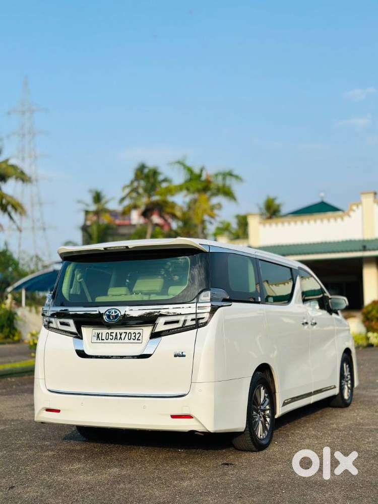 Toyota Vellfire 2.5 Hybrid, 2021, Petrol