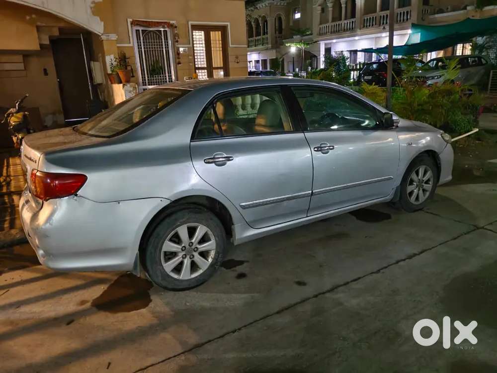 Toyota Corolla Altis 1.8 G  Well Maintained  Powerful Sedan.