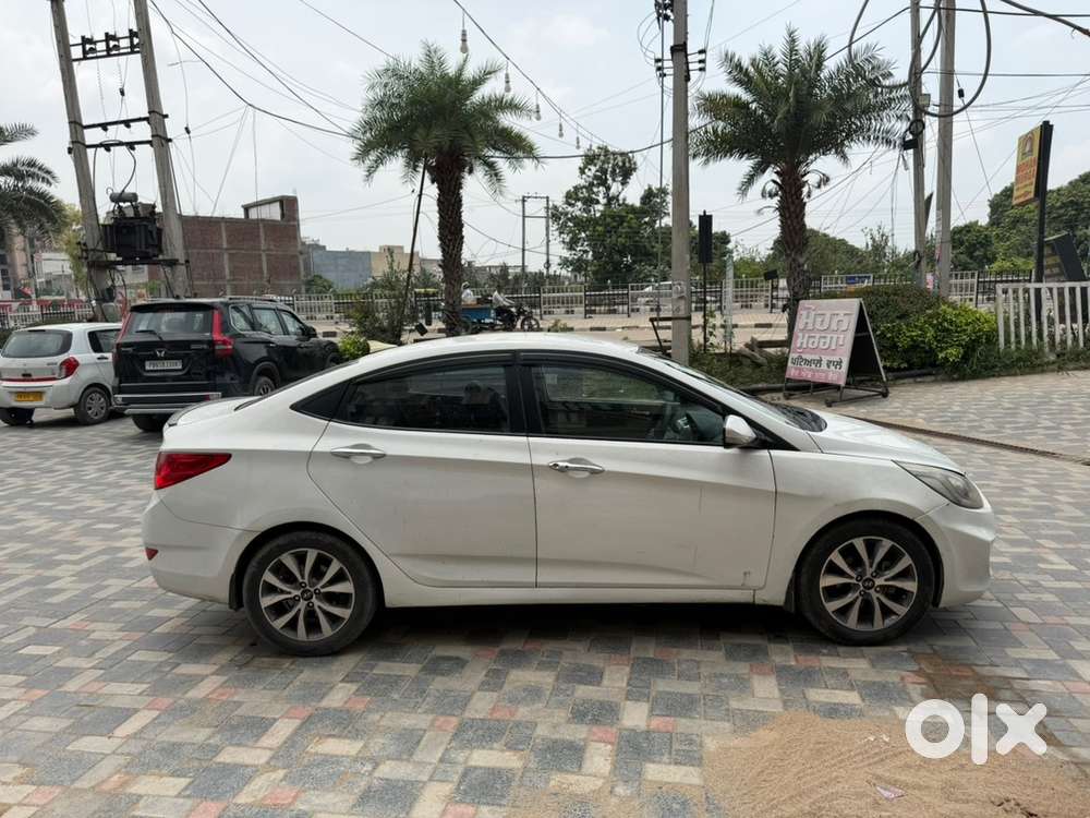 Hyundai Fluidic Verna 2014