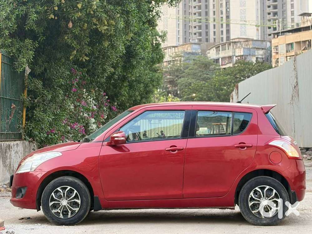 Maruti Suzuki Swift Vxi 1.2 Abs Bs-iv, 2012, Petrol