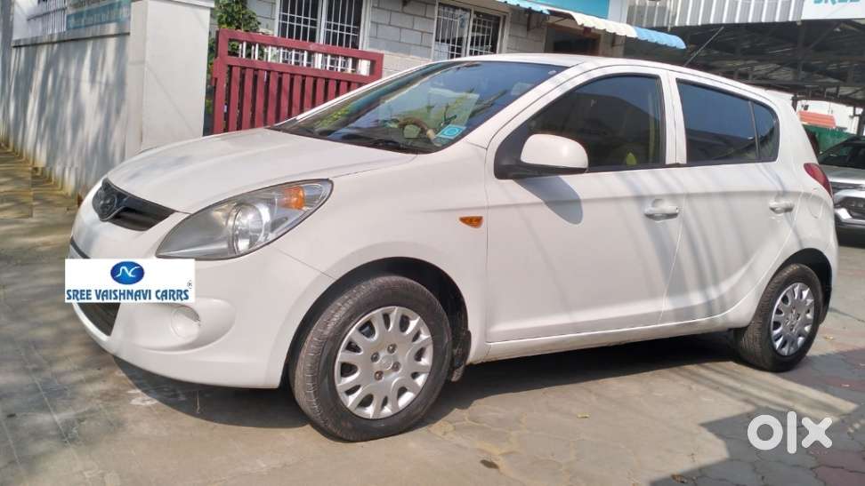 Hyundai I20 Magna 1.2 Mt, 2011, Petrol