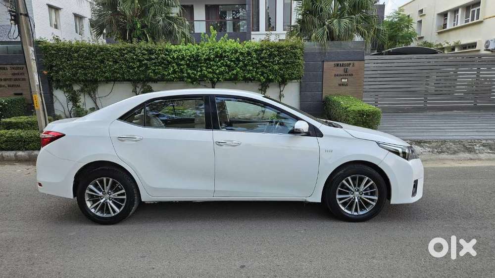Toyota Corolla Altis Vl At, 2015, Petrol