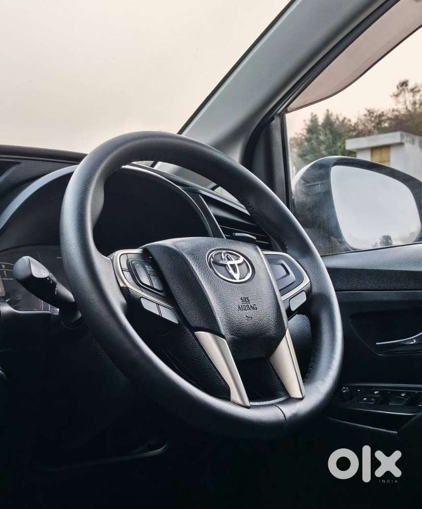 Toyota Innova Crysta [2020-ongoing] 2.4 Gx 7 Str, 2022, Diesel